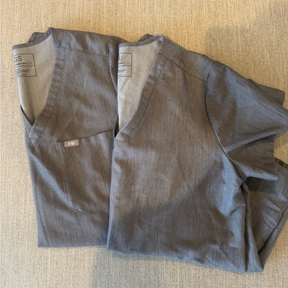 Figs Gray Short Sleeve V-Neck Tee